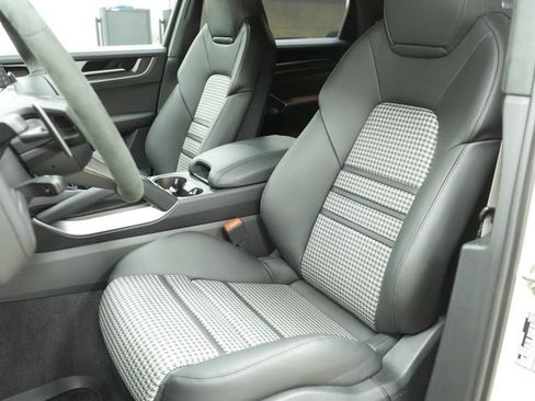 New 2026 Porsche Cayenne GTS AWD/4WD image 5