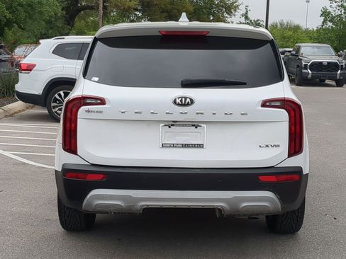 Used 2020 Kia Telluride LX FWD image 4