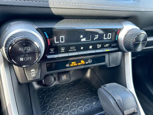 Used 2024 Toyota RAV4 AWD Hybrid image 24
