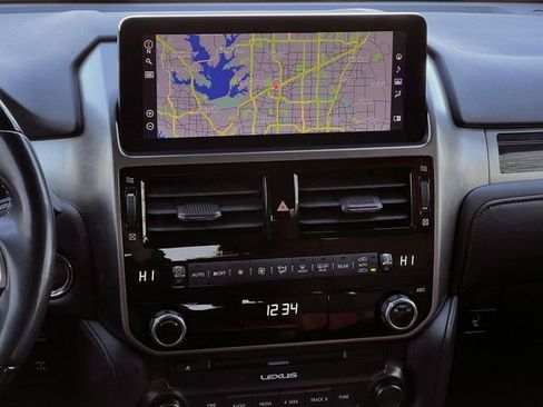 Used 2023 Lexus GX 460 Premium image 17