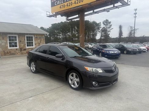 Used 2013 Toyota Camry SE image 9