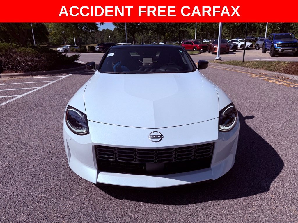 Used 2024 Nissan Z Performance w/ Floor Mat Package RWD image 2