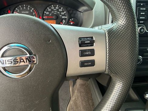 Used 2015 Nissan Xterra S image 17