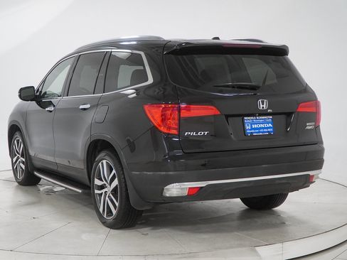 Used 2016 Honda Pilot Touring image 7