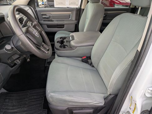 Used 2015 RAM 2500 SLT image 21