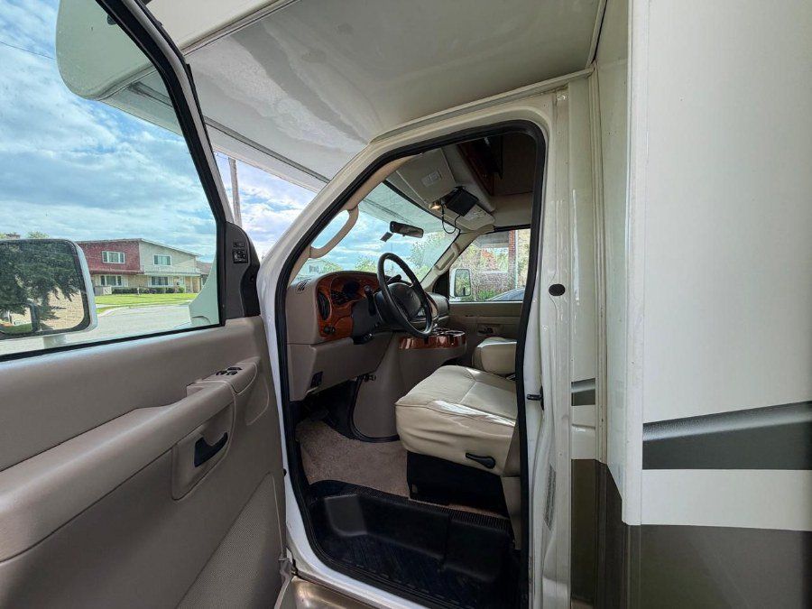 Used 2006 Ford E-450 and Econoline 450 RWD image 6