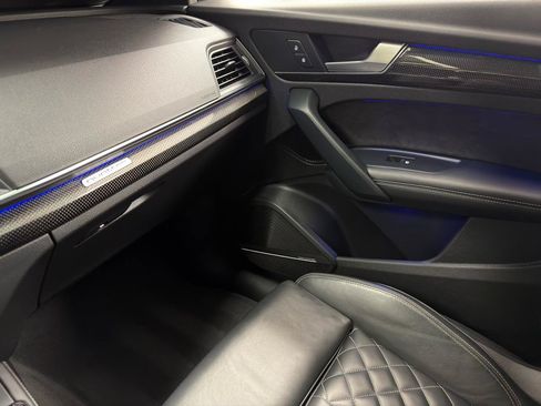 Used 2018 Audi SQ5 Prestige AWD/4WD image 25