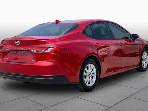 Used 2025 Toyota Camry LE w/ Convenience Package FWD image 13