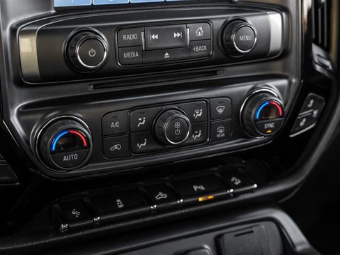 Used 2017 Chevrolet Silverado 1500 LTZ Z71 w/ LTZ Plus Package image 26