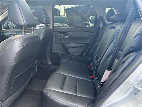 Used 2021 Nissan Rogue SL w/ Premium Package image 23