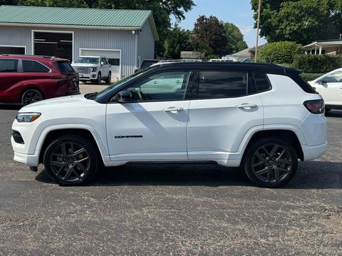 Used 2024 Jeep Compass Limited w/ High Altitude Package AWD/4WD image 8