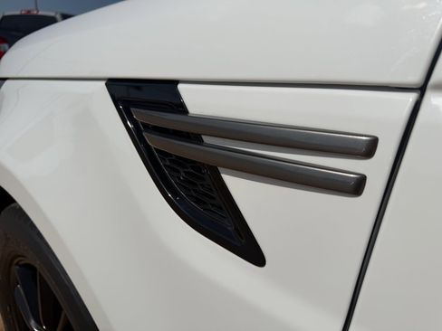 Used 2017 Land Rover Range Rover Sport SE AWD/4WD image 15