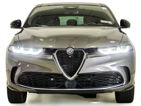 Used 2024 Alfa Romeo Tonale Ti AWD/4WD image 2