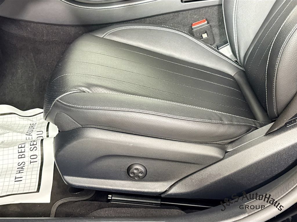 Used 2023 Mercedes-Benz E 350 4MATIC Sedan image 26