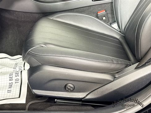 Used 2023 Mercedes-Benz E 350 4MATIC Sedan image 26