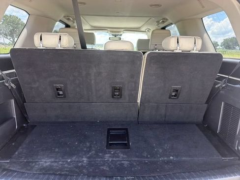 Used 2018 Ford Expedition Platinum AWD/4WD image 25