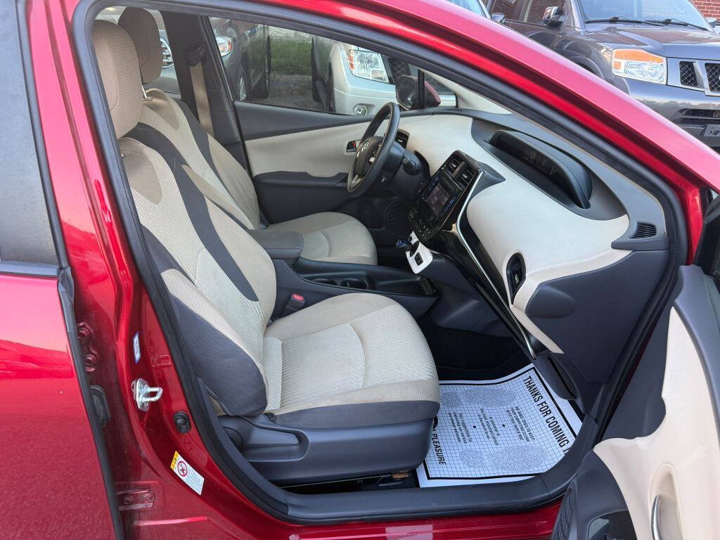 Used 2016 Toyota Prius Two FWD image 21
