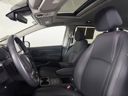 Used 2025 Honda Odyssey EX-L image 5