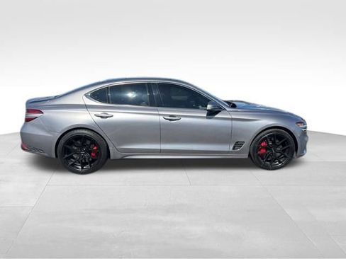 Used 2022 Genesis G70 3.3T w/ Sport Prestige Package image 8