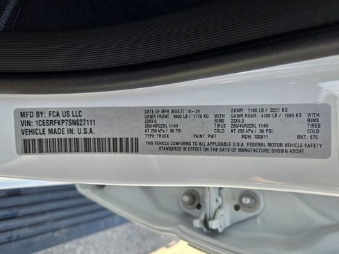 Used 2025 RAM 1500 Tungsten AWD/4WD image 34