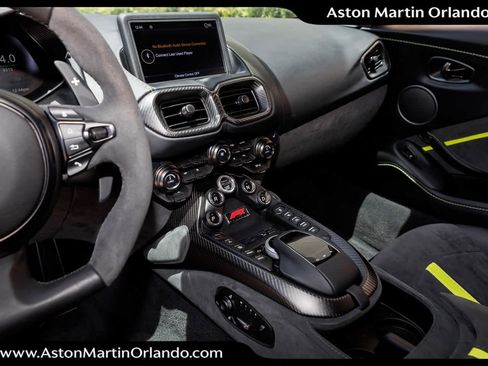 Used 2023 Aston Martin V8 Vantage Coupe RWD image 10