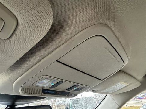 Used 2020 Ford Explorer Limited image 18