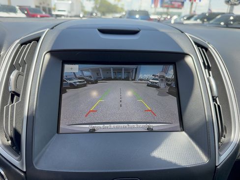 Certified 2019 Ford Edge SEL w/ Equipment Group 201A AWD/4WD image 19