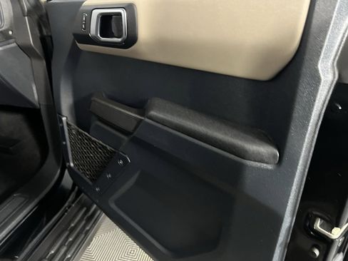 Used 2024 Ford Bronco Wildtrak image 34