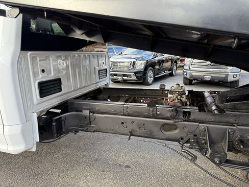 Used 2018 Ford F550 4x4 Crew Cab Super Duty image 10