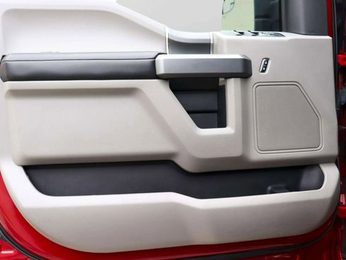 Used 2016 Ford F150 XLT w/ Equipment Group 302A Luxury image 14