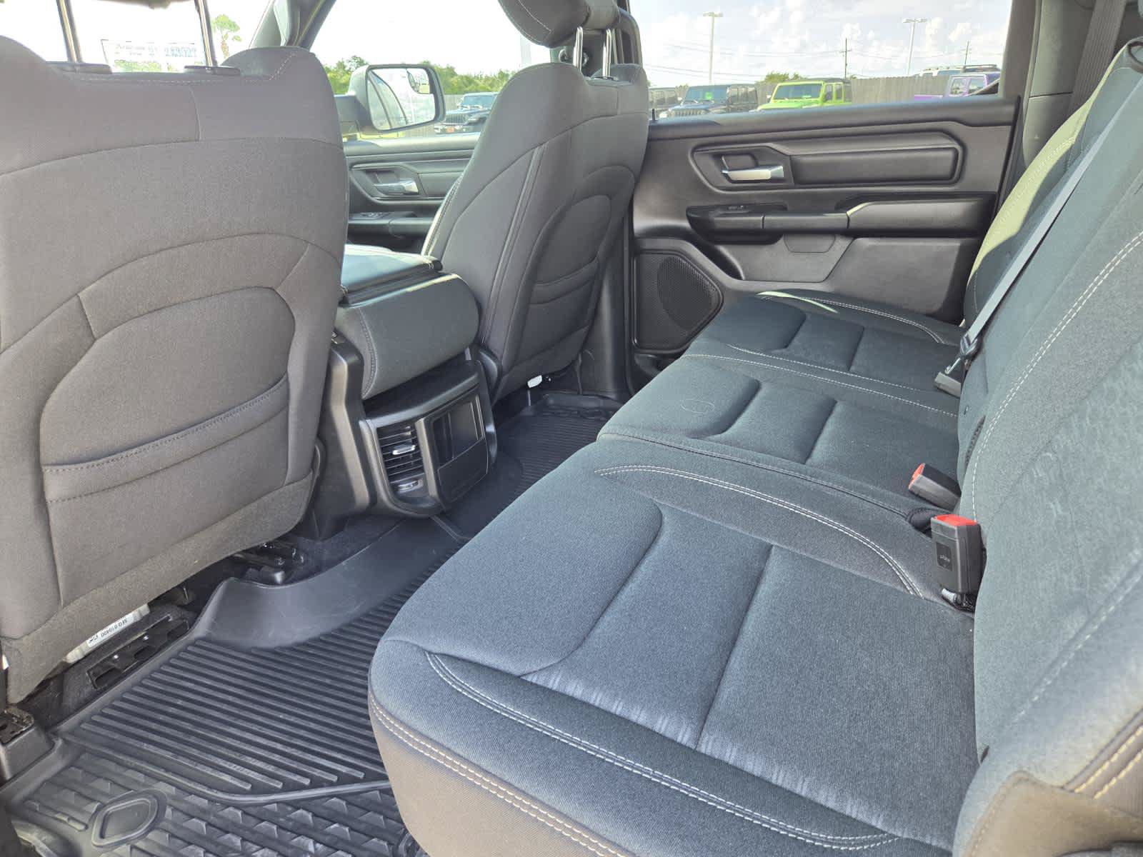 Used 2025 RAM 1500 Warlock AWD/4WD image 13
