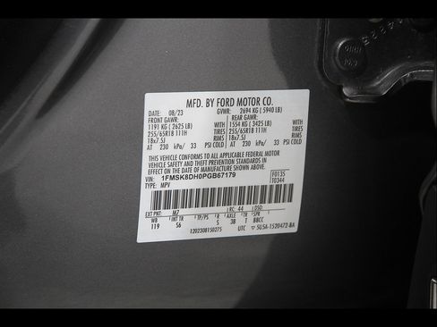 Used 2023 Ford Explorer XLT w/ Equipment Group 202A AWD/4WD image 23