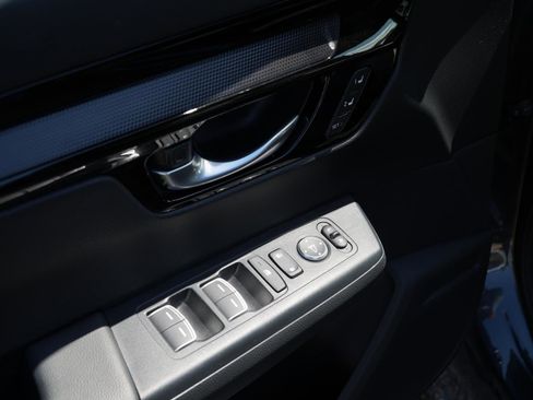 Used 2024 Honda CR-V Sport Touring image 12