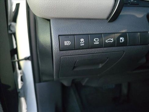 Used 2018 Toyota Camry XSE image 26