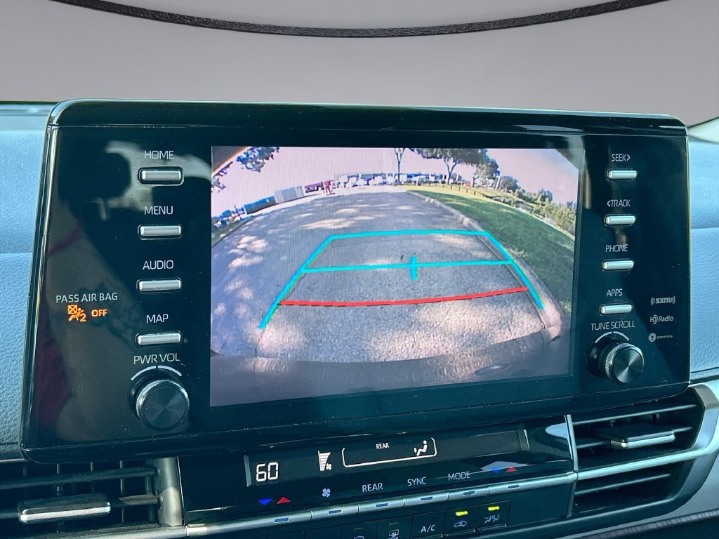 Used 2021 Toyota Sienna LE FWD image 24