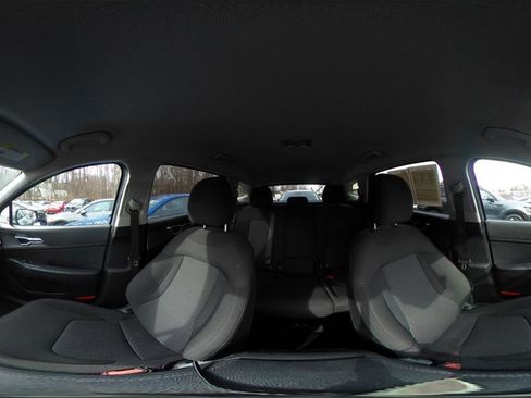 Used 2025 Kia Sportage LX image 36