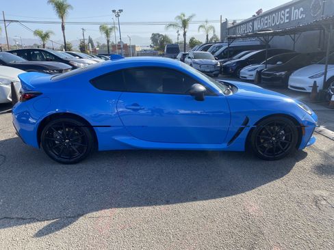 Used 2023 Toyota GR86 Premium w/ ALL Weather Mat Package (TMS) RWD image 9
