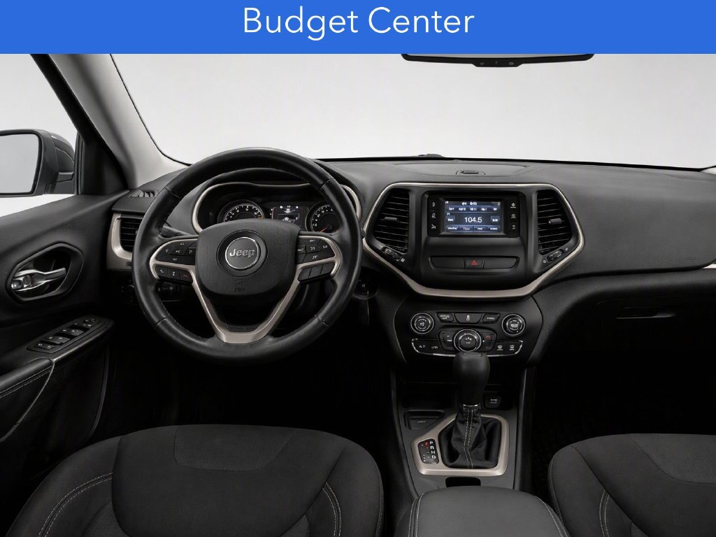 Used 2016 Jeep Cherokee Latitude w/ Cold Weather Group FWD image 23