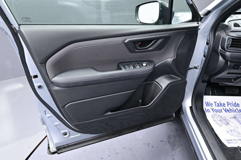 Used 2025 Subaru Forester Premium AWD/4WD image 28