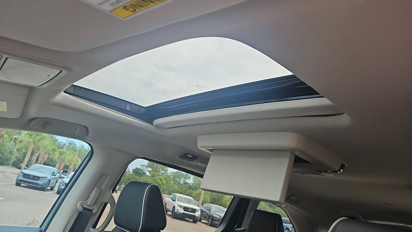 Certified 2026 Honda Odyssey Touring image 16