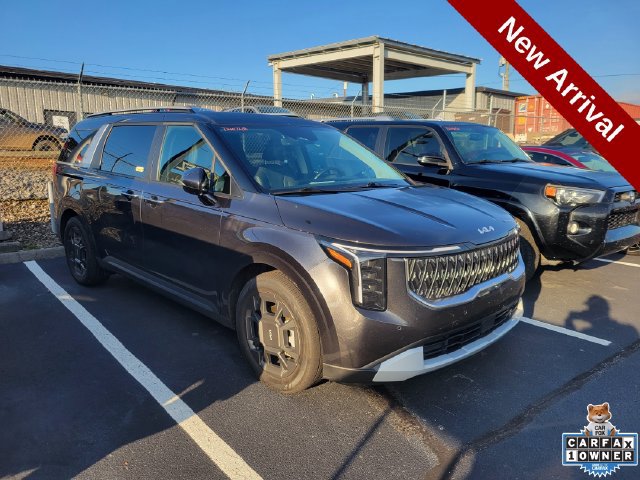 Used 2026 Kia Carnival EX FWD image 1