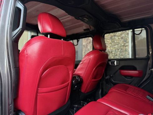 Used 2021 Jeep Wrangler Unlimited Sport image 13