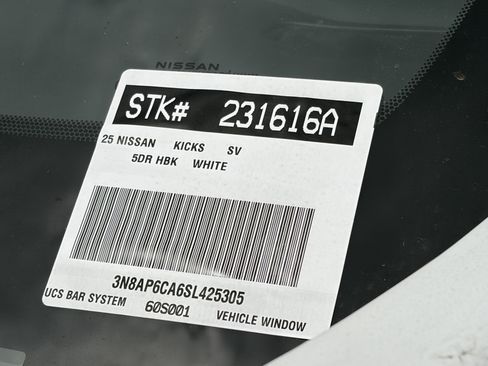 Used 2025 Nissan Kicks SV w/ Charging Package FWD image 10