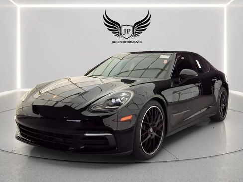 Used 2020 Porsche Panamera AWD/4WD image 3