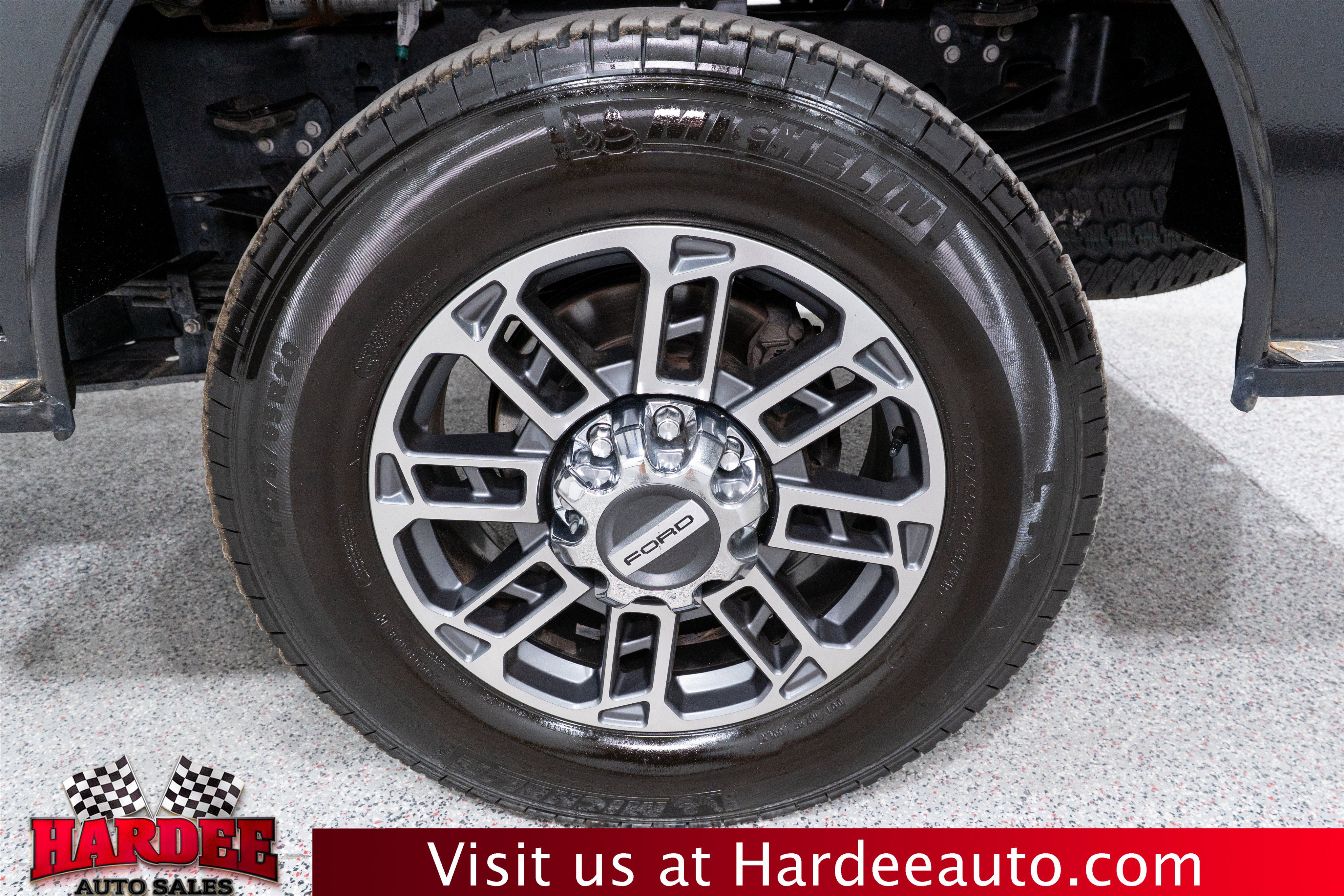 Used 2024 Ford F350 Limited w/ FX4 Off-Road Package AWD/4WD image 10