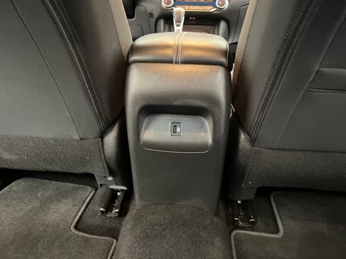 Used 2025 Nissan Sentra SV FWD image 21