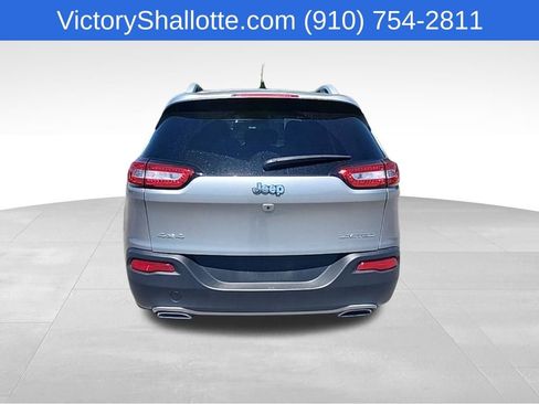 Used 2015 Jeep Cherokee Limited AWD/4WD image 25