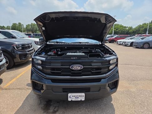 Certified 2025 Ford Expedition Active AWD/4WD image 15