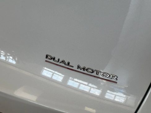 Used 2022 Tesla Model Y Performance AWD/4WD image 13