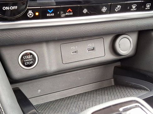 Certified 2023 Nissan Rogue SL w/ SL Premium Package image 27